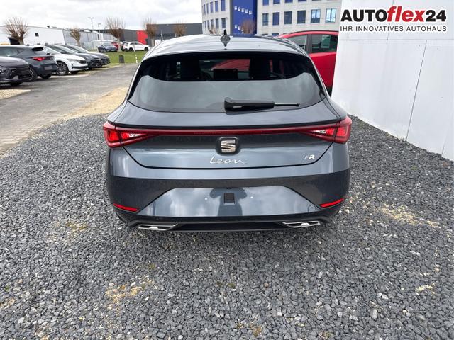 Seat / Leon / Grau / / / MATRIX NAVI AHK KESSY RFK SHZ PDC