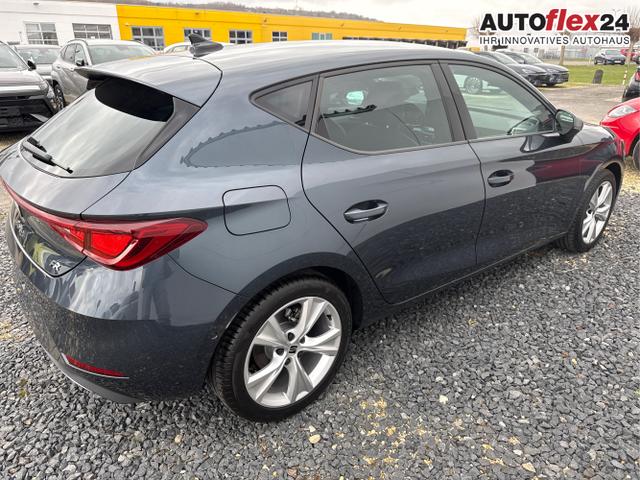 Seat / Leon / Grau / / / MATRIX NAVI AHK KESSY RFK SHZ PDC