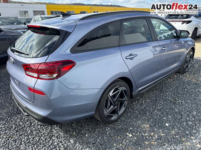 Hyundai / i30 / Grau / / / 