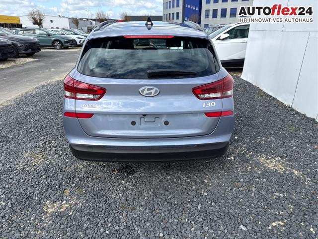 Hyundai / i30 / Grau / / / 