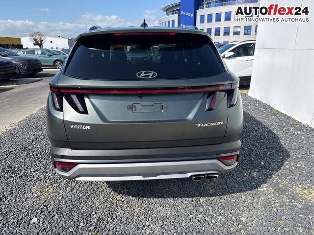 Hyundai / TUCSON / Grau / / / 