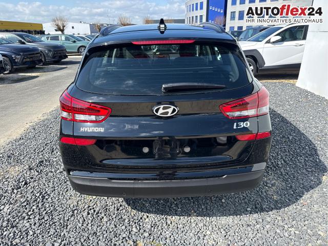 Hyundai / i30 / Grau / / / 