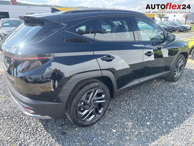 Hyundai / TUCSON / Grau / / / 