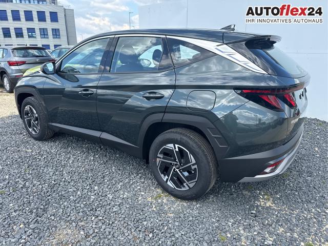 Hyundai / TUCSON / Grau / / / 