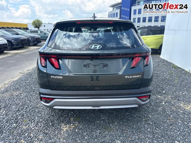 Hyundai / TUCSON / Grau / / / 