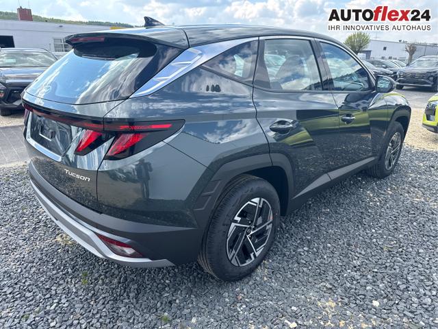 Hyundai / TUCSON / Grau / / / 