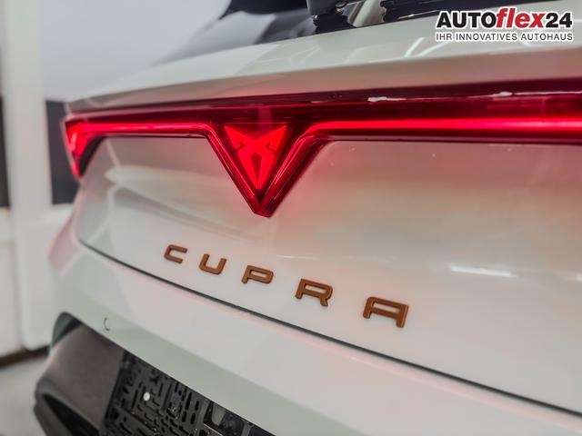 Cupra Leon 1.5 eTSI DSG NAVI MATRIX INTELLIGENT DRIVE KEYLESS SHZ RFK 