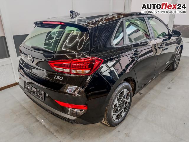 Hyundai i30 STYLE NAVI WP ALU LED RFK PDC 