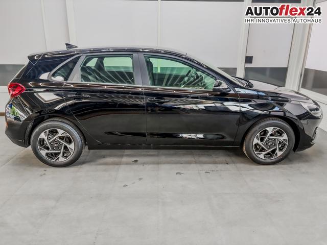 Hyundai i30 STYLE NAVI WP ALU LED RFK PDC 