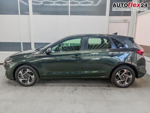 Hyundai i30 STYLE DCT NAVI WP ALU LED RFK PDC 