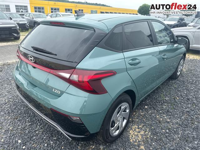 Hyundai / i20 / Grau / / / 