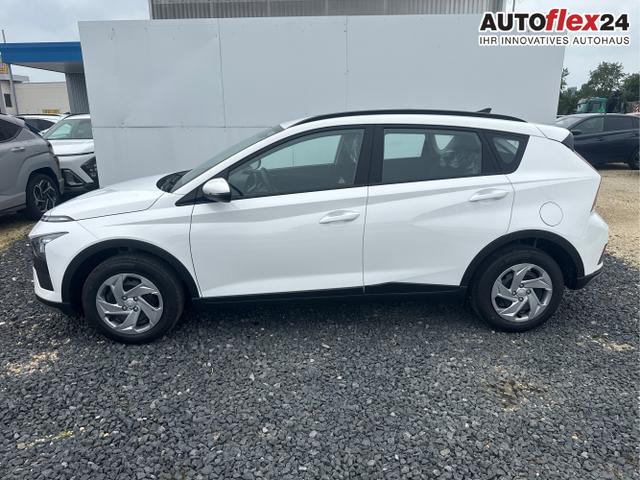Hyundai / BAYON / Grau / / / 