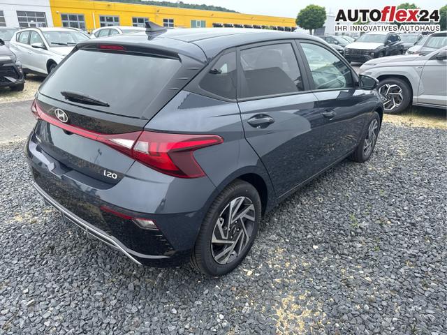 Hyundai / i20 / Grau / / / 