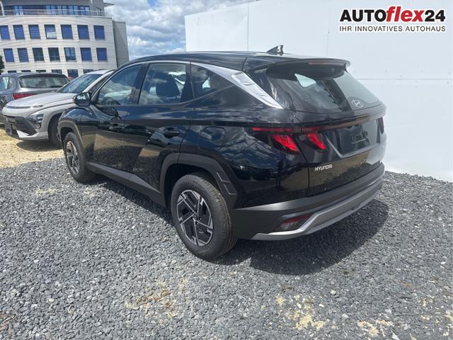 Hyundai / TUCSON / Grau / / / 