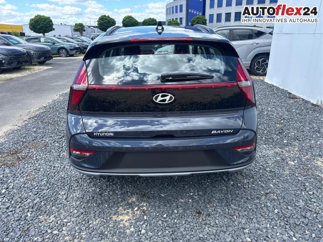 Hyundai / BAYON / Grau / / / 