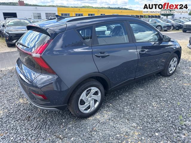 Hyundai / BAYON / Grau / / / 