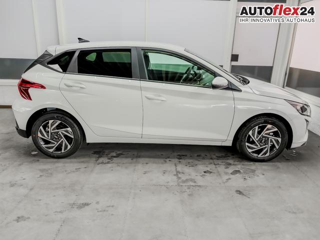 Hyundai i20 COMFORT DCT NAVI SHZ RFK ALU PDC 