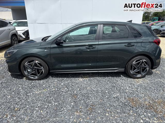 Hyundai / i30 / Grau / / / 