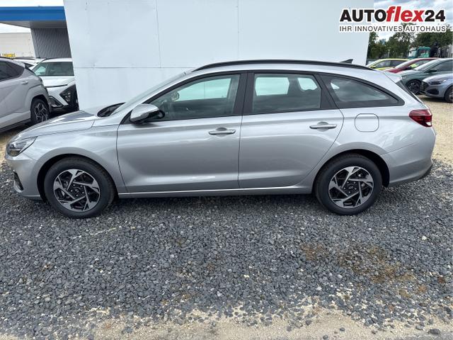 Vorlauffahrzeuge Hyundai i30 Kombi - STYLE NAVI RFK SHZ PDC ALU