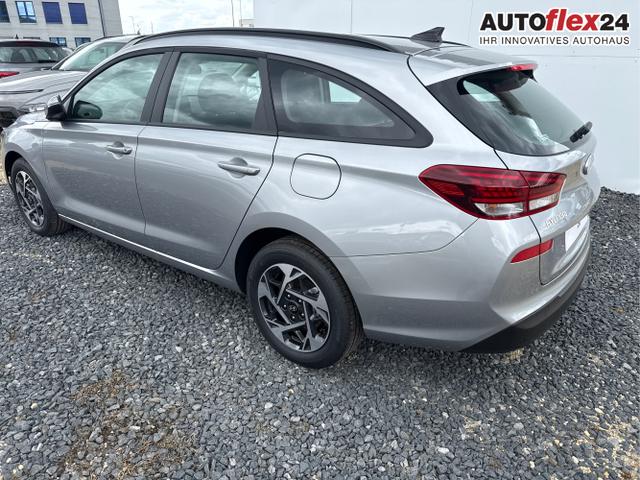 Hyundai / i30 / Grau / / / 