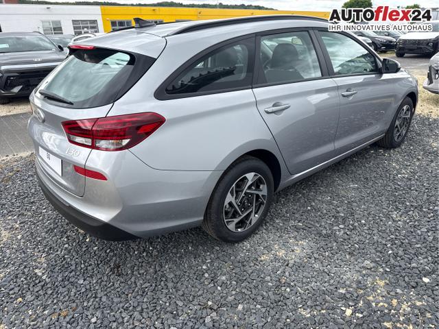 Hyundai / i30 / Grau / / / 