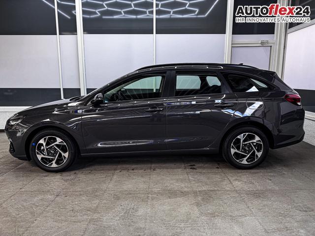 Hyundai i30 Kombi STYLE DCT NAVI WP ALU LED RFK PDC 
