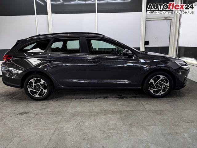 Hyundai i30 Kombi STYLE DCT NAVI WP ALU LED RFK PDC 