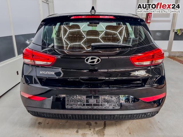 Hyundai i30 STYLE DCT ALU SHZ NAVI RFK PDC 