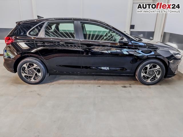 Hyundai i30 STYLE DCT ALU SHZ NAVI RFK PDC 