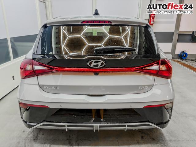 Hyundai i20 COMFORT DCT NAVI SHZ RFK ALU PDC 