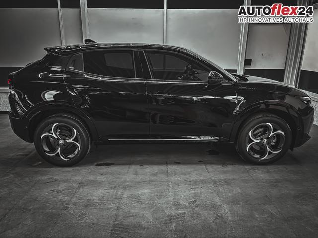Alfa Romeo Junior SPORT SPECIALE DCT ACC MATRIX NAVI KEYLESS 