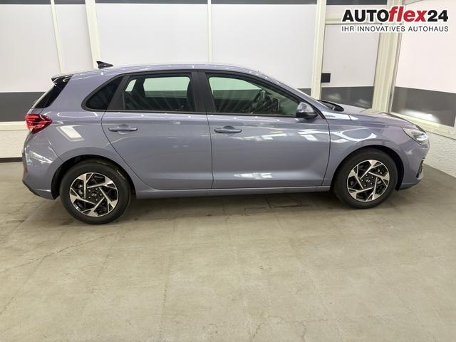Hyundai i30 STYLE ALU SHZ NAVI RFK PDC 