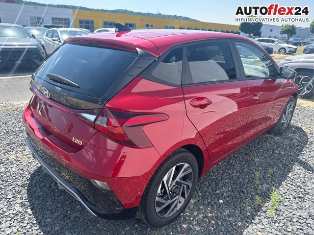 Hyundai / i20 / Grau / / / 