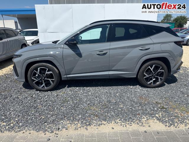 Hyundai / TUCSON / Grau / / / 