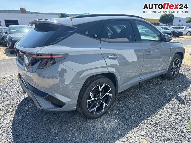 Hyundai / TUCSON / Grau / / / 