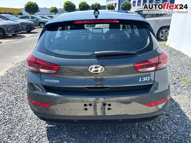 Hyundai / i30 / Grau / / / 
