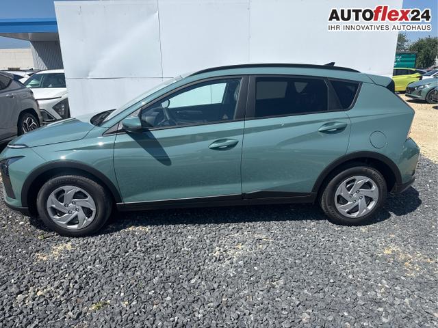Hyundai / BAYON / Grau / / / 