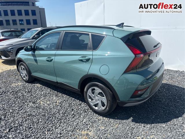 Hyundai / BAYON / Grau / / / 