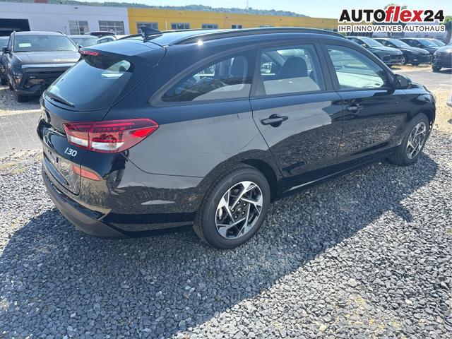 Hyundai / i30 / Grau / / / 