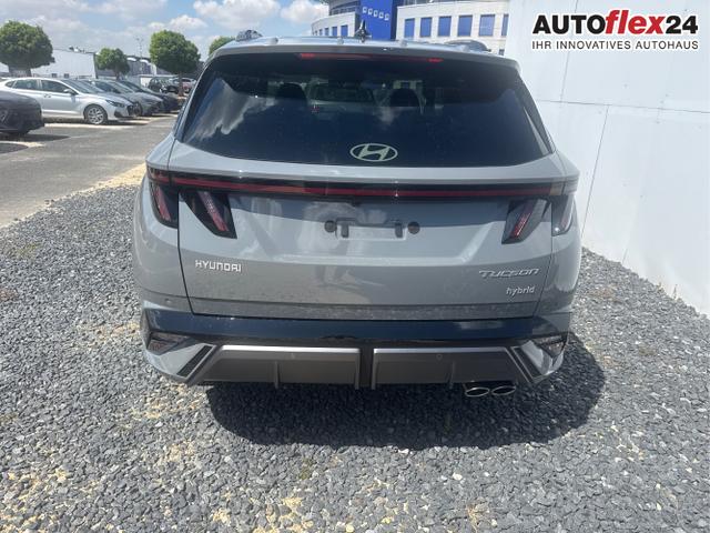 Hyundai / TUCSON / Grau / / / 
