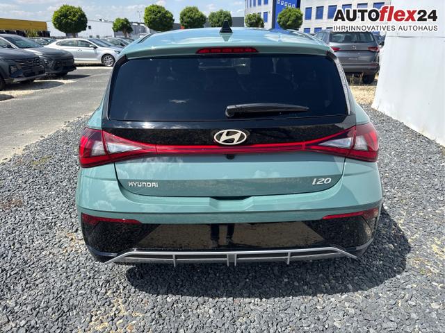 Hyundai / i20 / Grau / / / 
