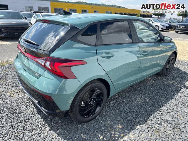 Hyundai / i20 / Grau / / / 