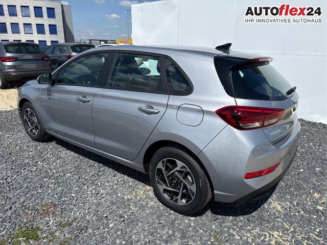 Hyundai / i30 / Grau / / / 