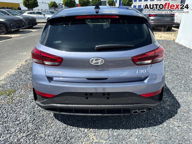 Hyundai / i30 / Grau / / / 
