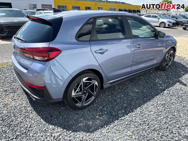 Hyundai / i30 / Grau / / / 