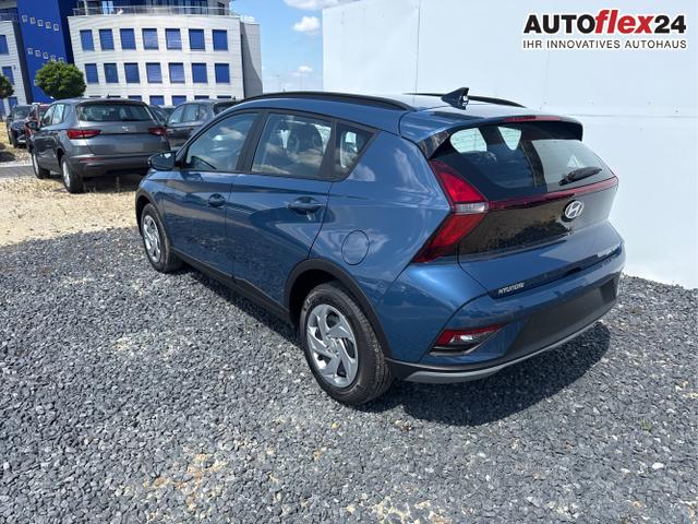 Hyundai / BAYON / Grau / / / 