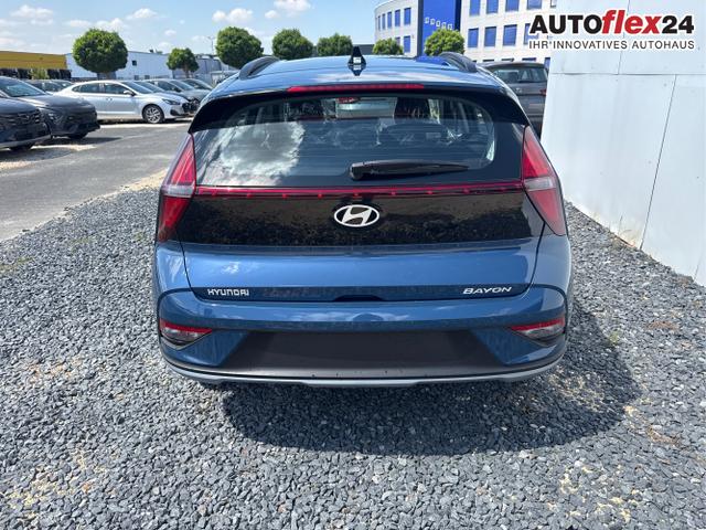 Hyundai / BAYON / Grau / / / 