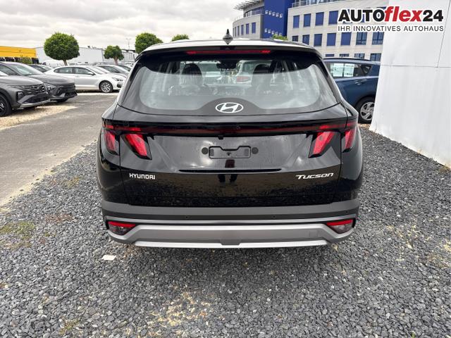 Hyundai / TUCSON / Grau / / / 