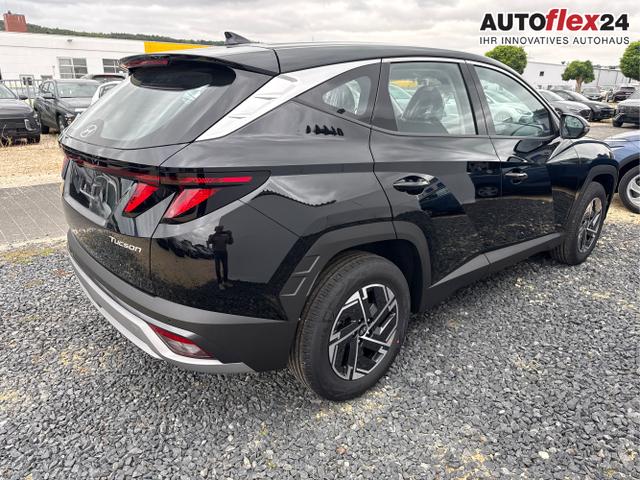 Hyundai / TUCSON / Grau / / / 