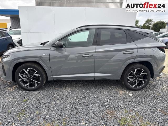 Hyundai / TUCSON / Grau / / / 